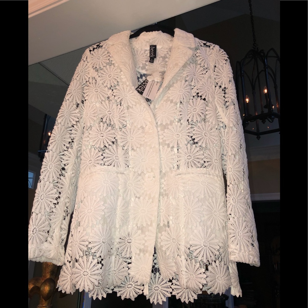 BEREK LASER CUT LACE JACKET SZ SMALL